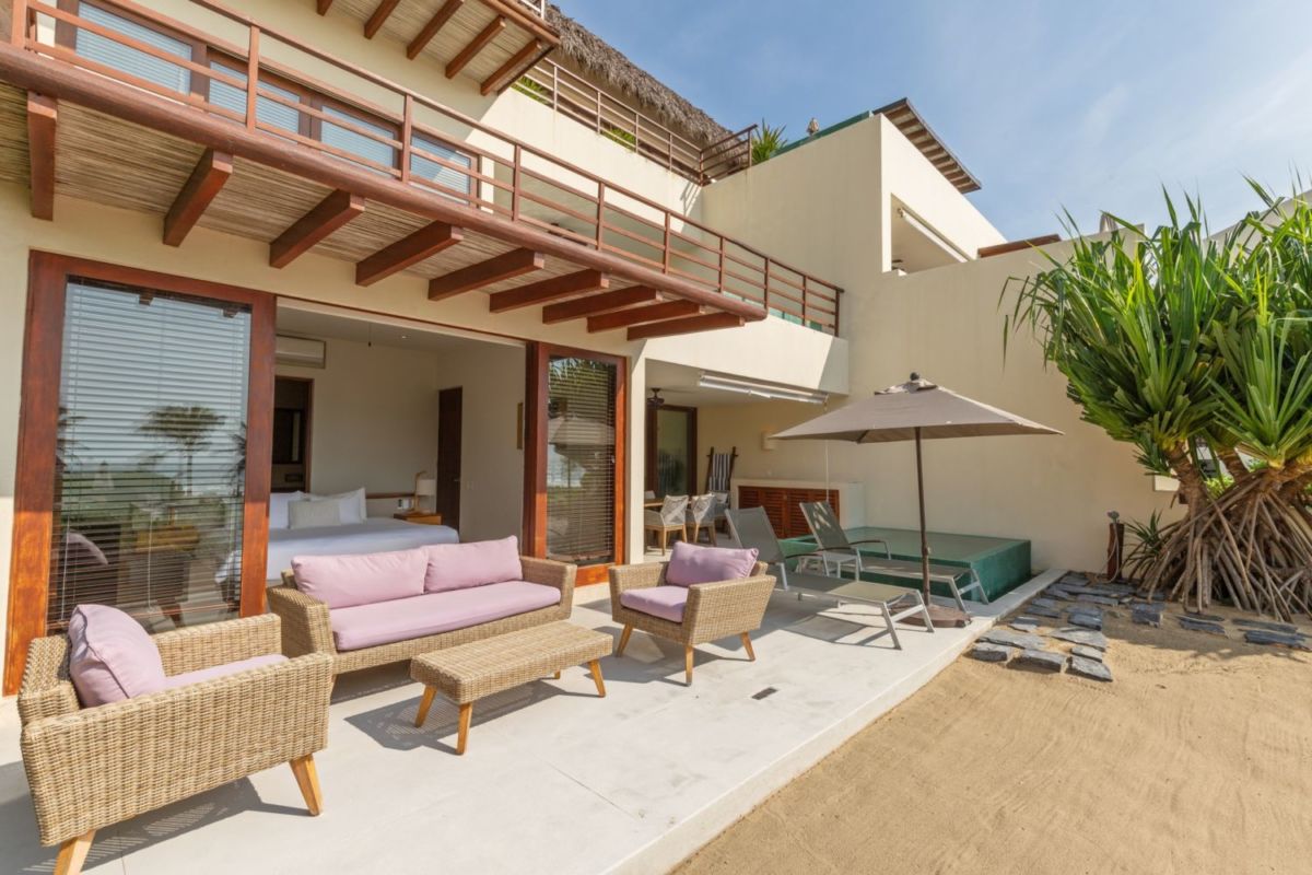 Marea Beachfront Villas en Barra de Potosí