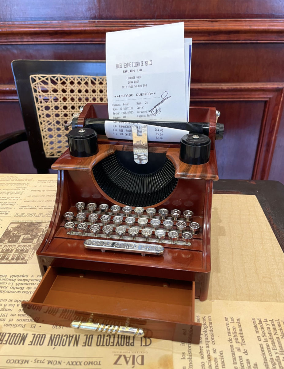 Buenos Díaz Cafetería