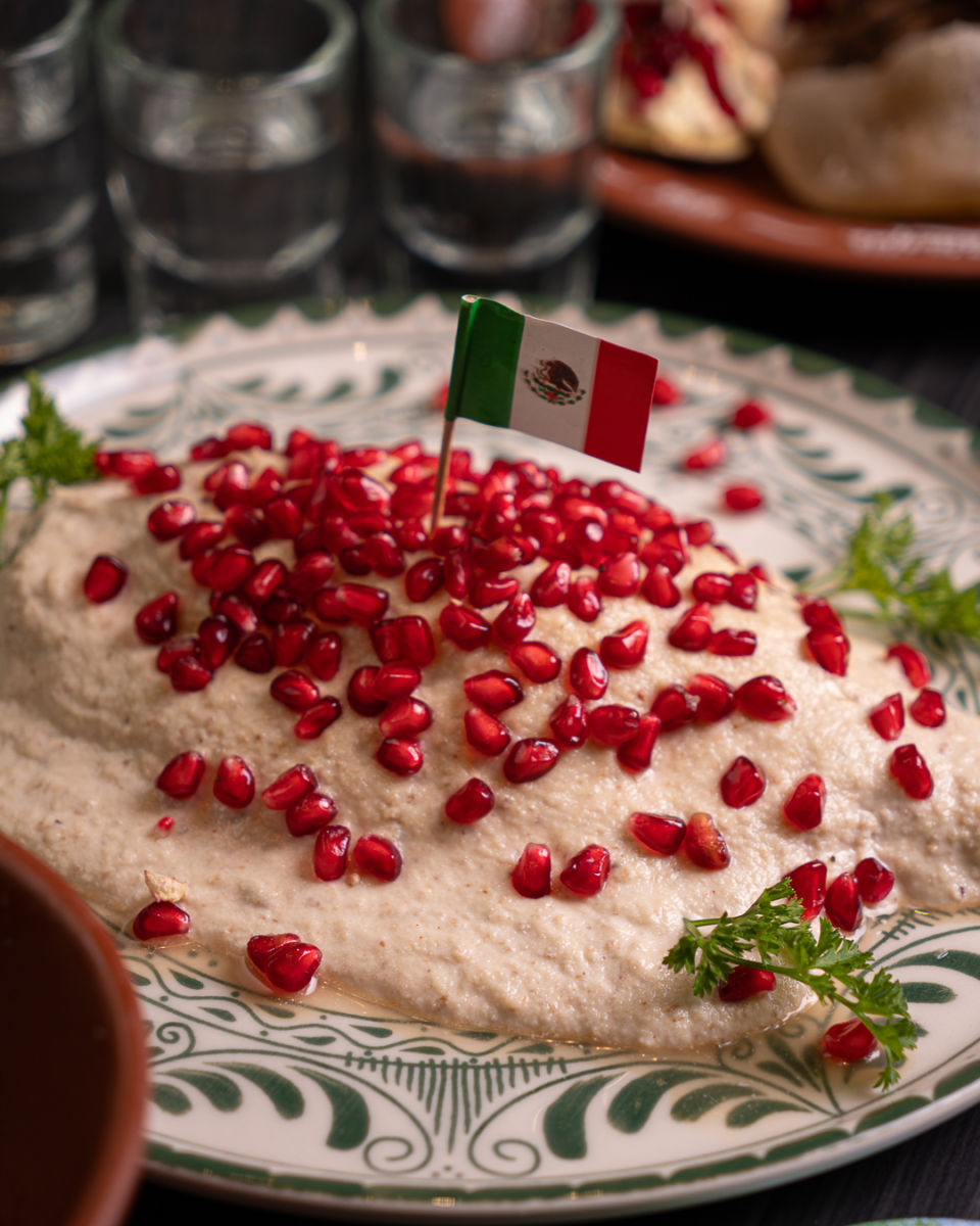 Chile en nogada tradicional de Los Panchos