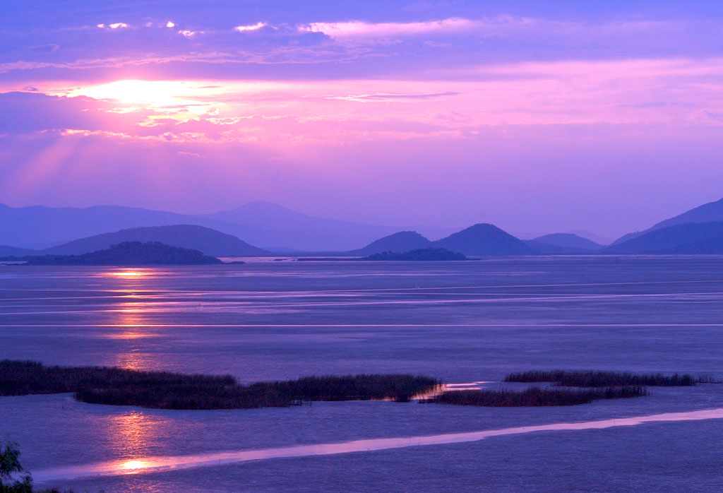 atardecer lago de cuitzeo