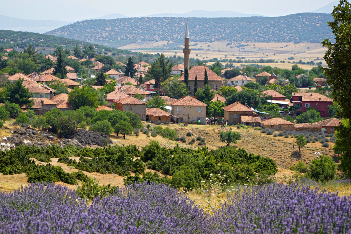 Pueblo de Kuyucak en Isparta