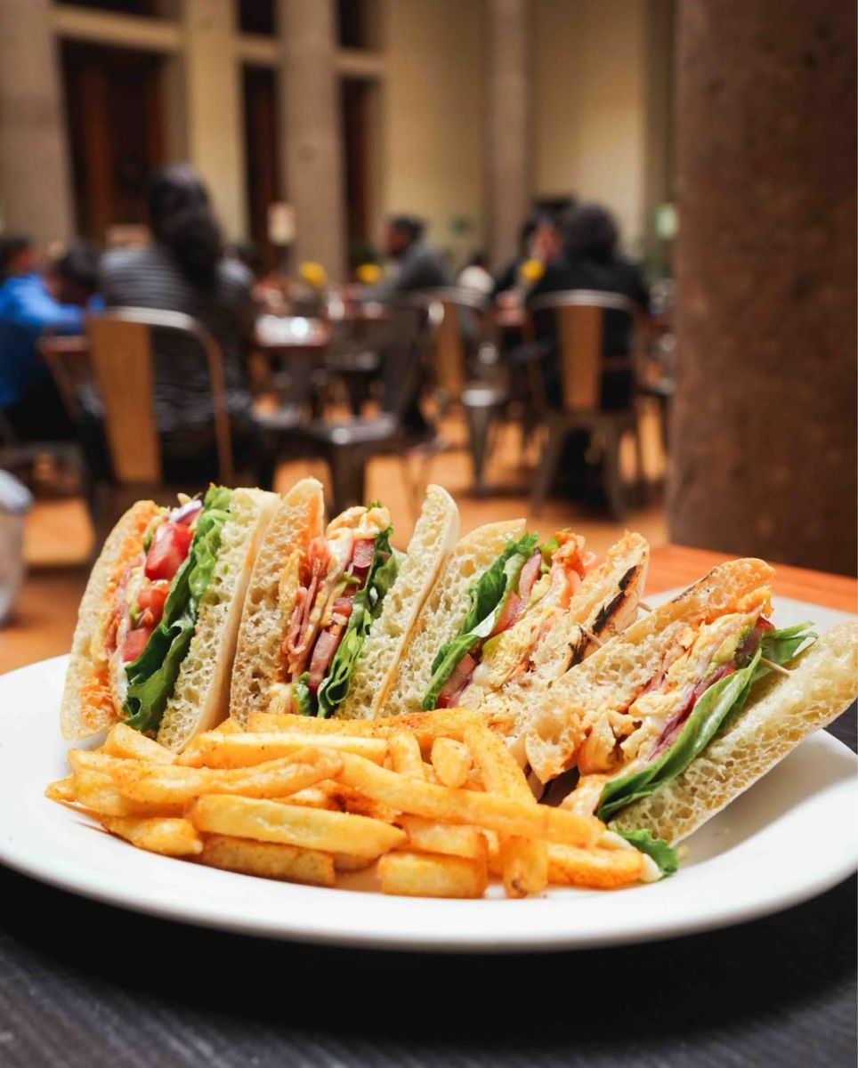 Dónde desayunar rico y barato en el centro de la CDMX 