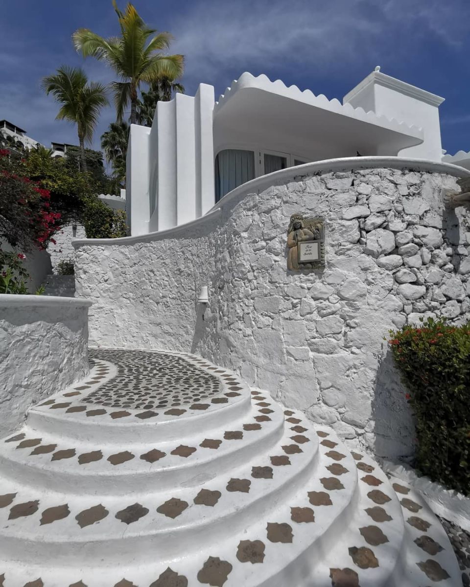 Habitaciones del Hotel Las Hadas by Brisas