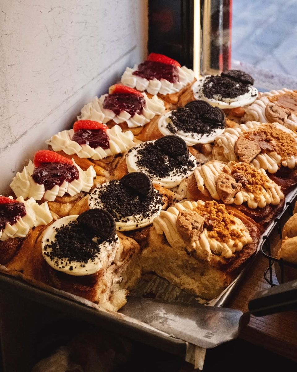Postres en Madrid, Mazál.