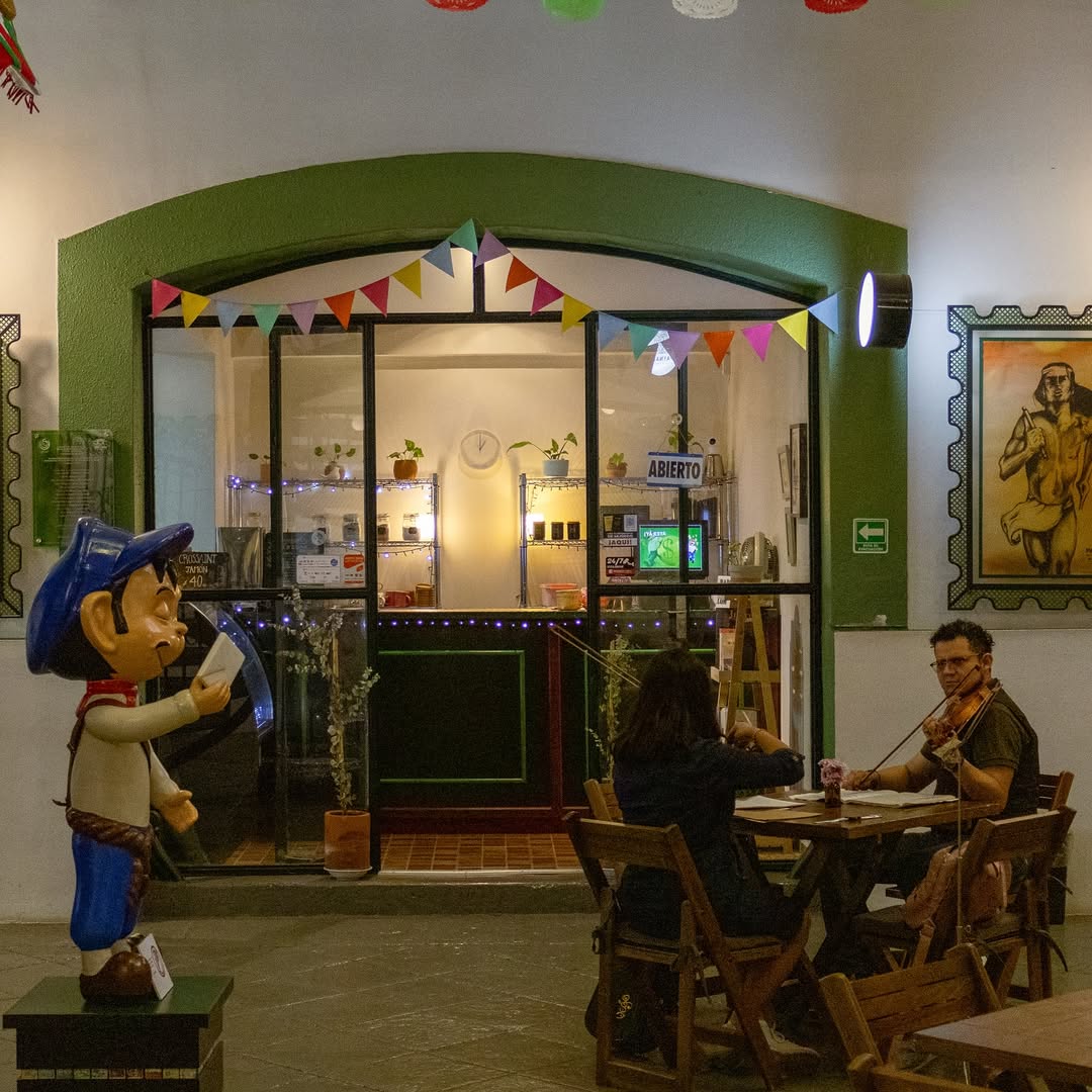 Paynani café dentro del Museo Casa de la Cultura Postal 