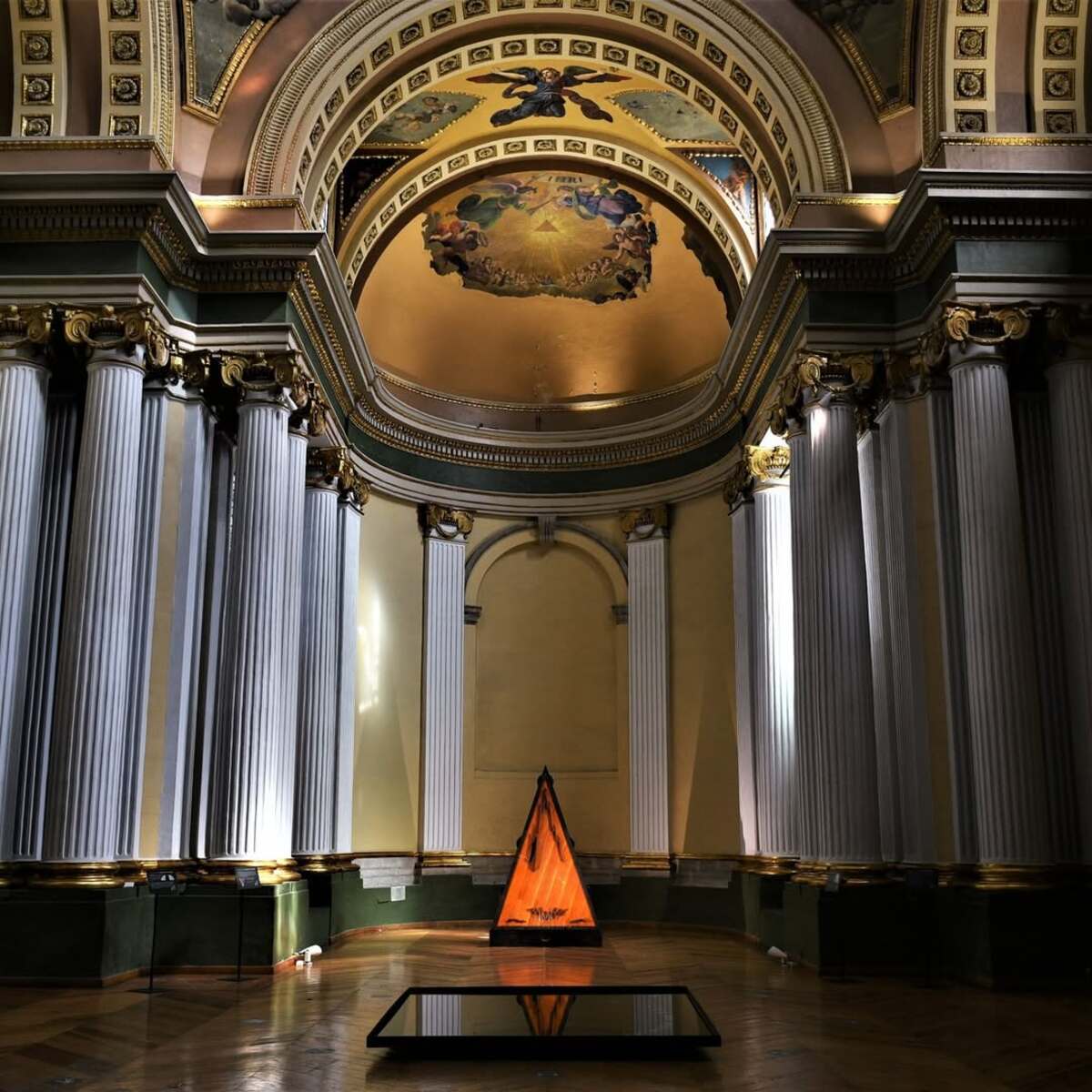 Fue un antiguo convento del siglo XVII y ahora es un museo de arte contemporáneo poco conocido en el Centro Histórico de la CDMX