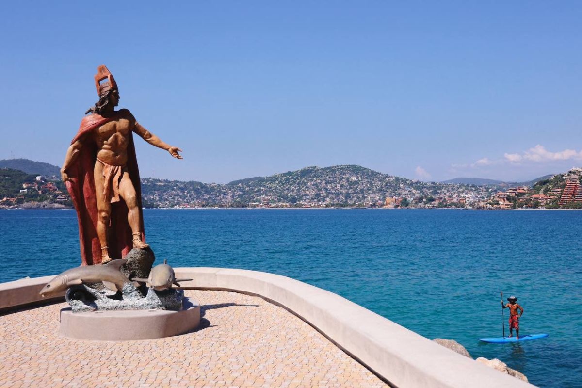 Estatua del Rey Caltzontzin