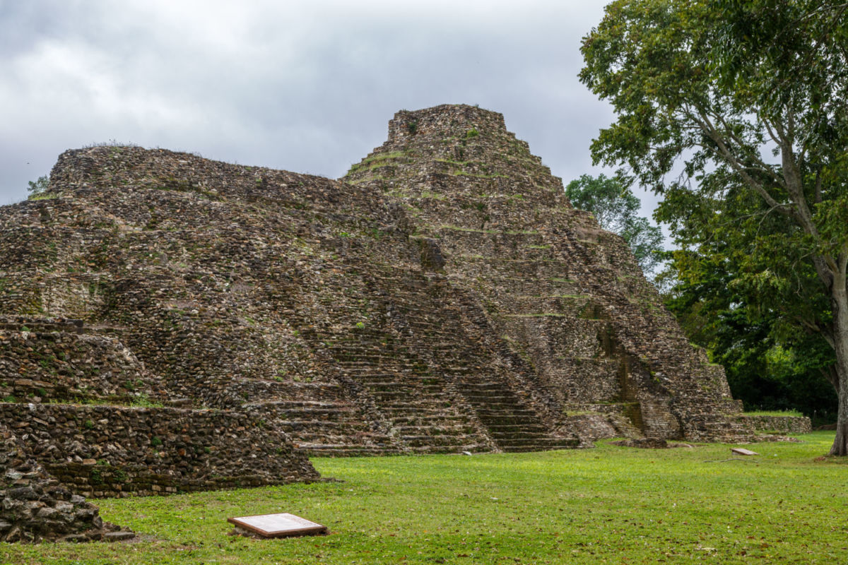 La pirámide doble se ubica en la zona arqueológica Moral-Reforma, en Tabasco 