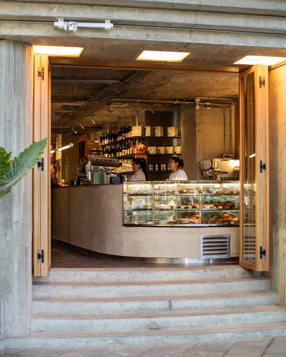 Pizza Félix Condesa ofrece desayunos, comidas, cenas y panadería artesanal 