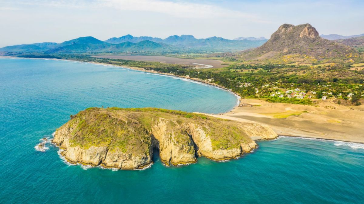 Este fue el primer lugar donde tocó tierra Hernán Cortés y hoy es una de las playas más bonitas y limpias de Veracruz