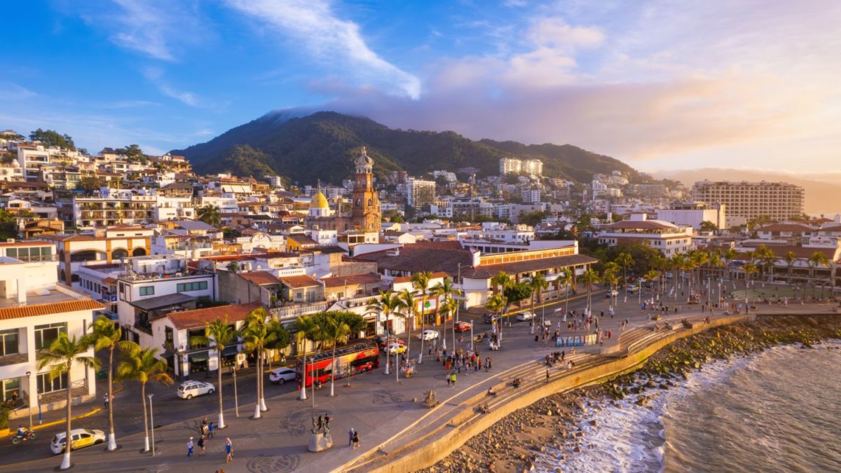 Puerto Vallarta es una ciudad playera de Jalisco 