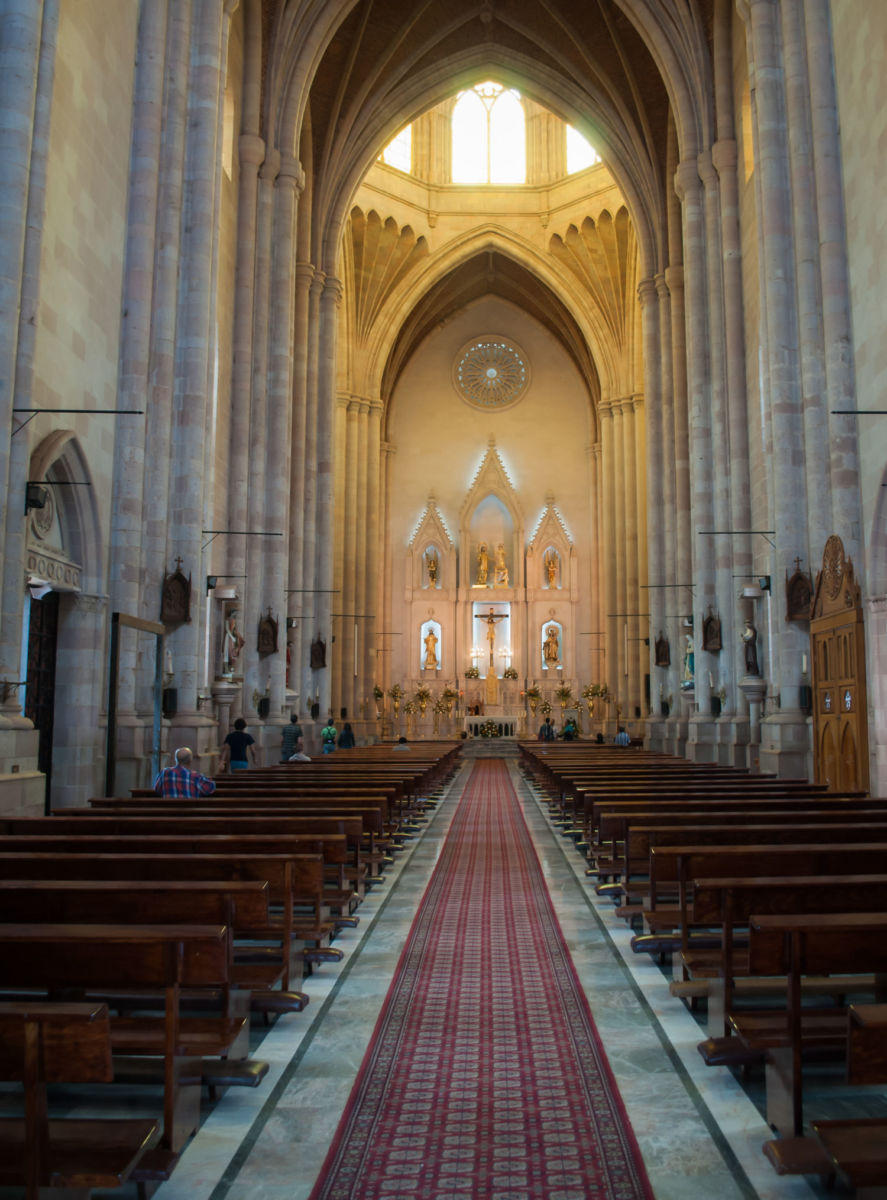 Interior de la Parroquia de San José Obrero