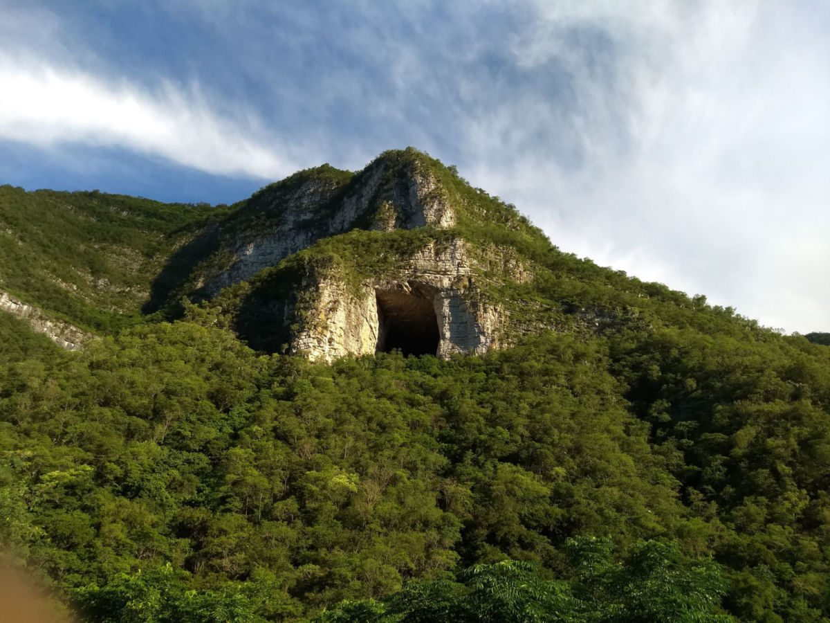 Cueva de los murciélagos en Santiago, Nuevo León 