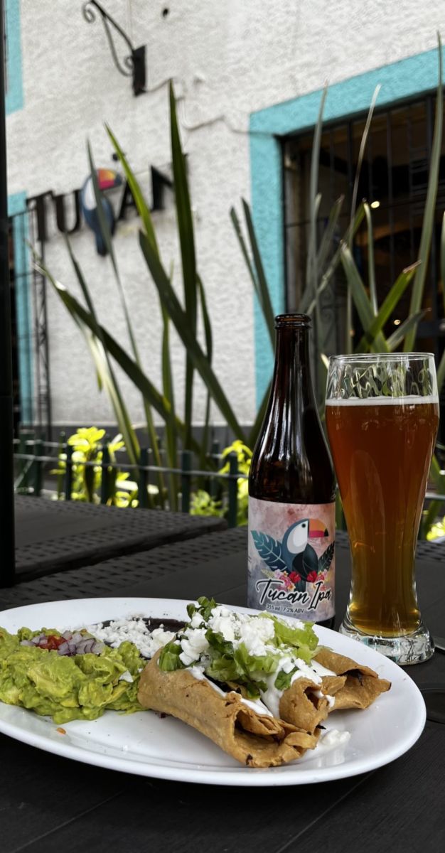 tacos de zanahoria y cerveza ipa de tucán coyoacán