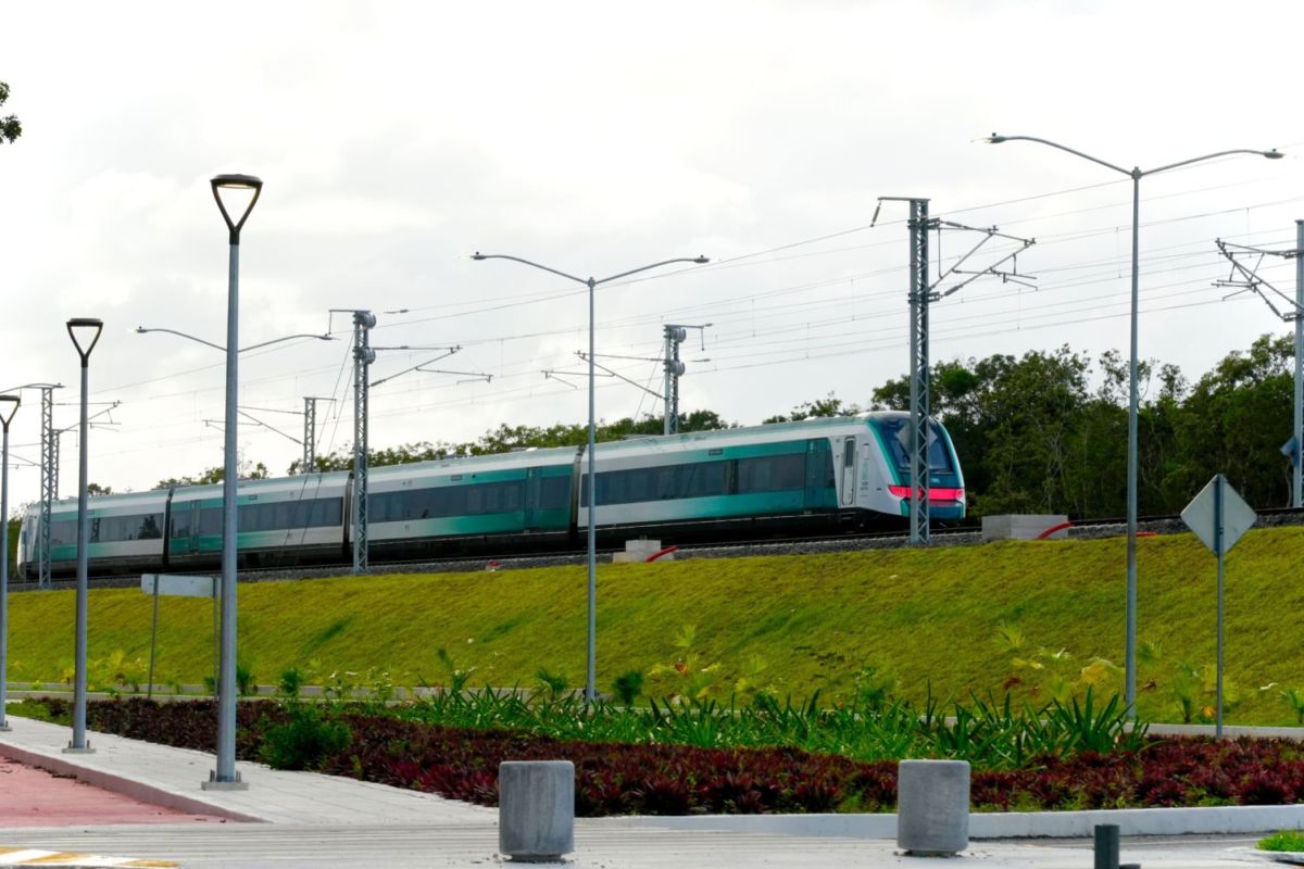 Los pueblos mágicos y playas a los que puedes llegar en tren 