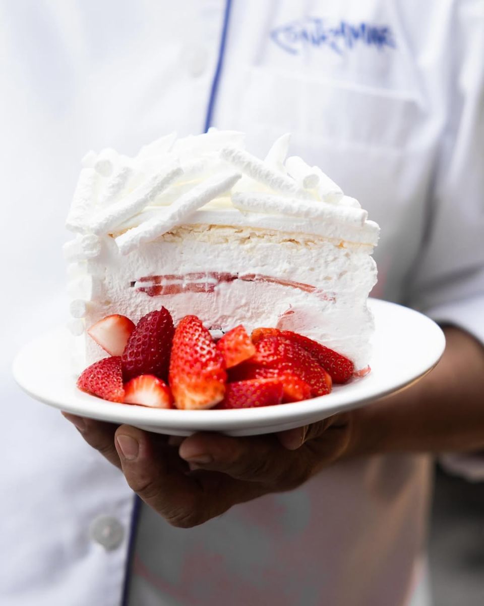 Dua Lipa visitó el restaurante Contramar en la CDMX 