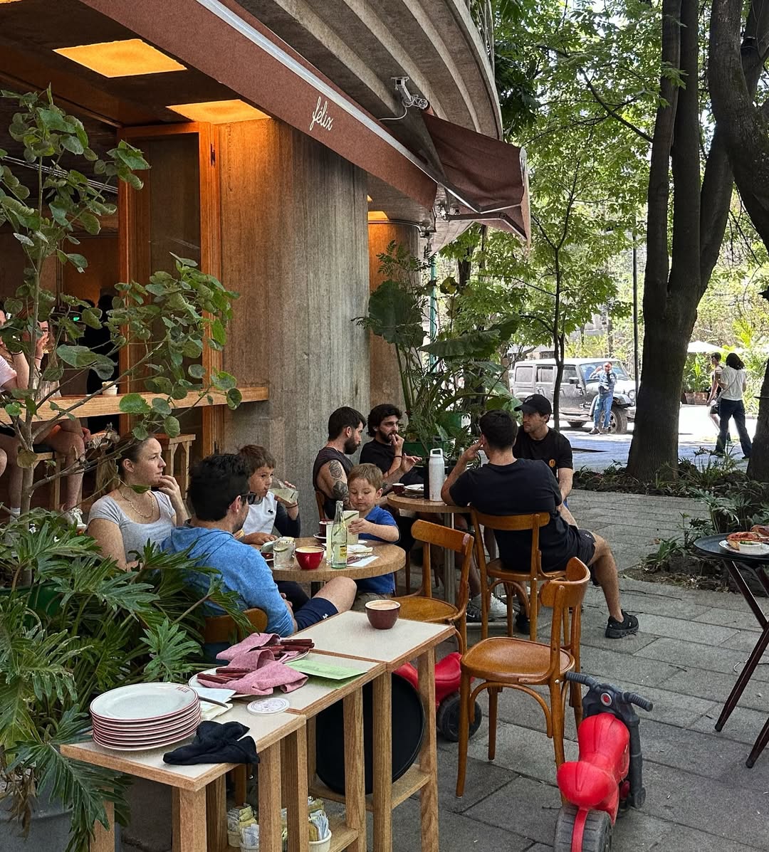 Pizza Félix ofrece pizzas hechas al horno 