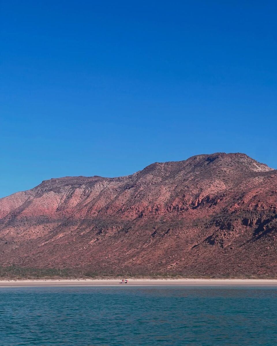 El Arco en la Isla Espíritu Santo tiene la forma de la silueta de la península de Baja California 