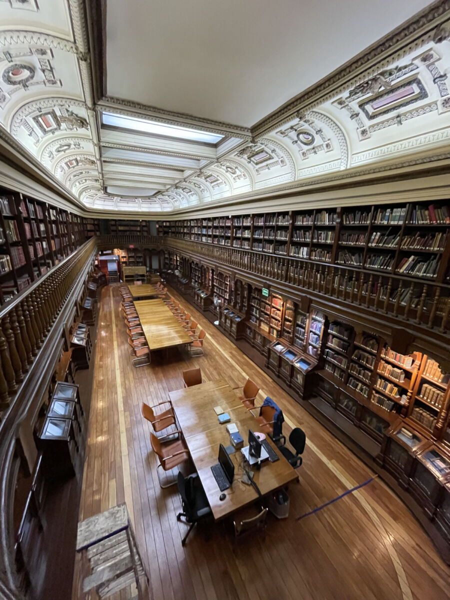 Biblioteca del Palacio de Minería