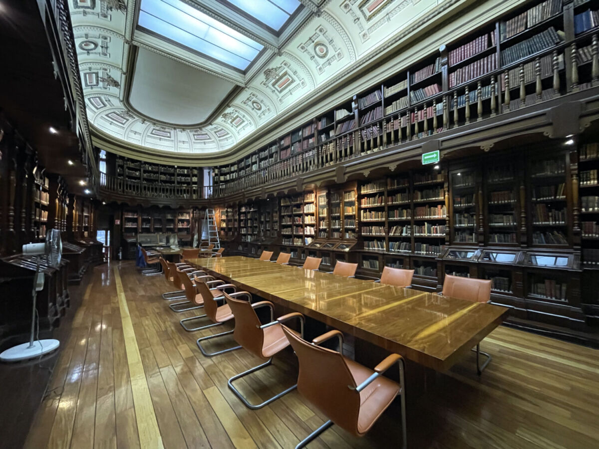 Biblioteca del Palacio de Minería 