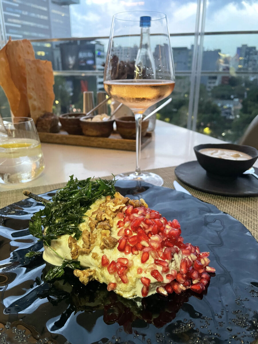 Chile en nogada en el restaurante Diana