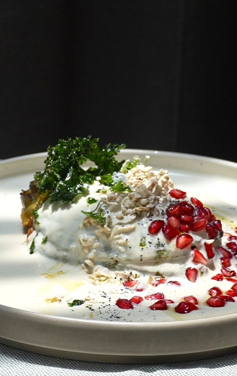 El chile en nogada del restaurante Emilio es un pimiento escalibado relleno de frutos macerados al jerez y carrillera de cerdo