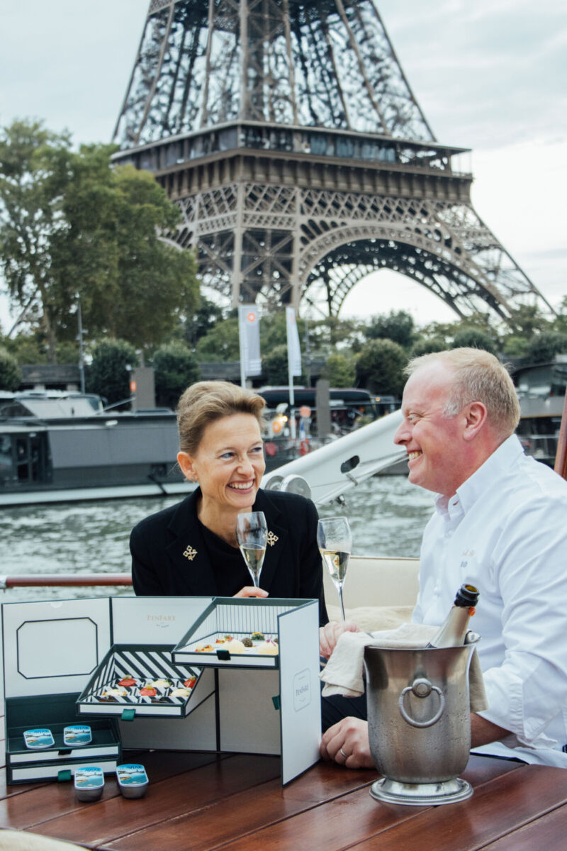 La experiencia lleva por nombre  A gourmet cruise and caviar symphony 