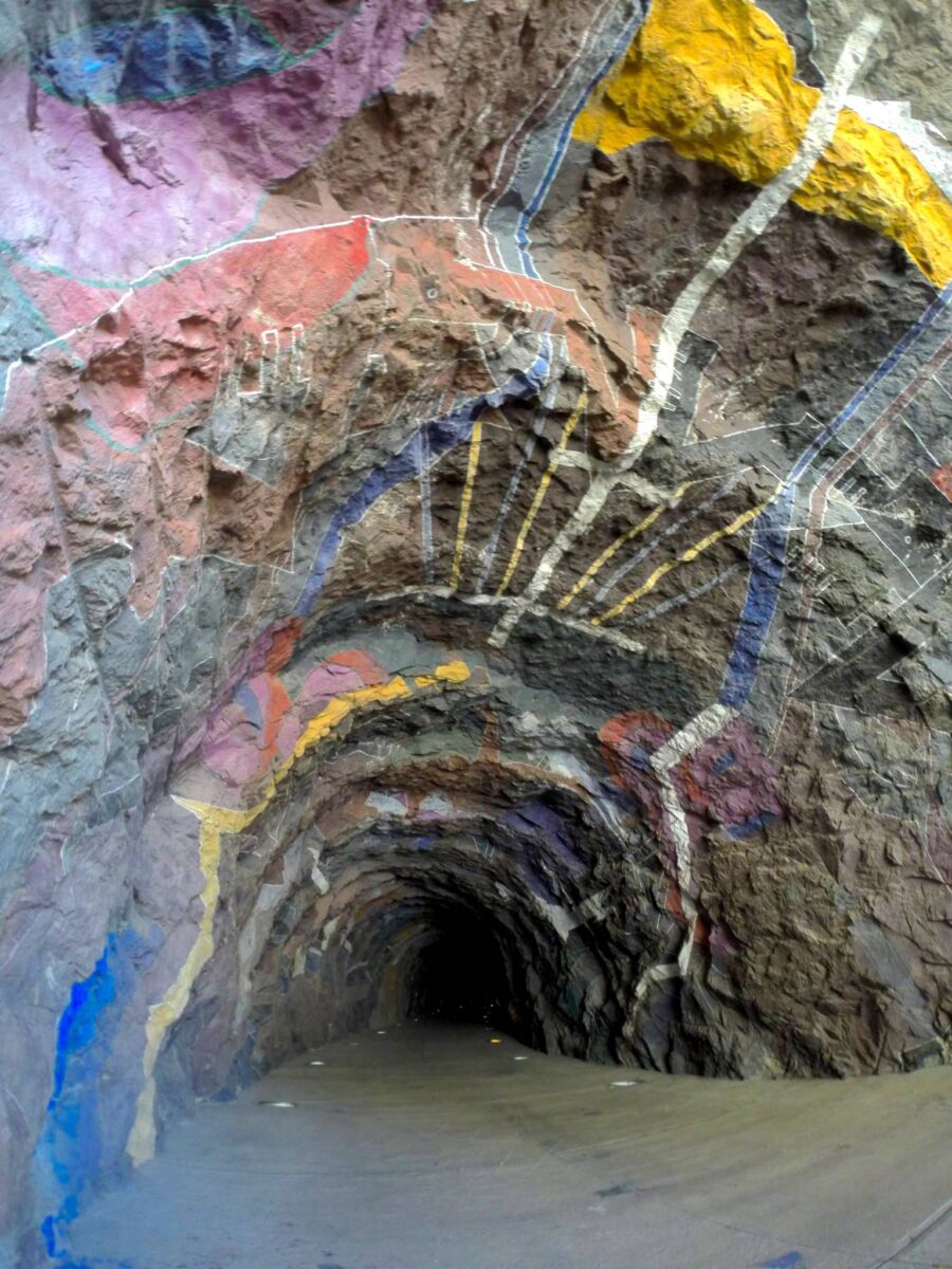 Cueva de la Presa de Huites en Sinaloa