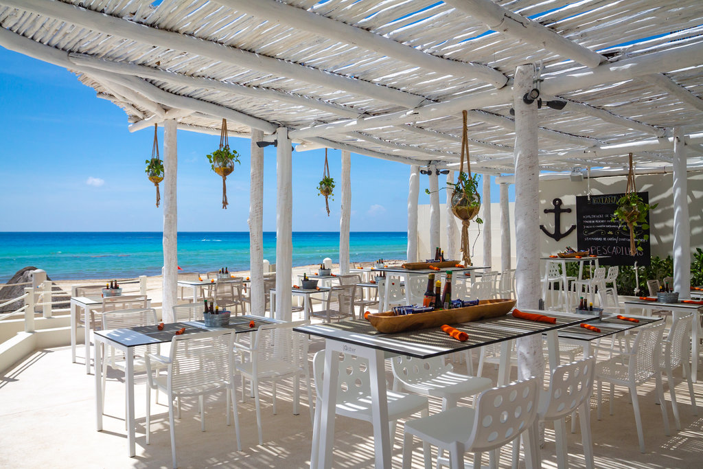 La Cevichería fiesta americana condesa Cancun 