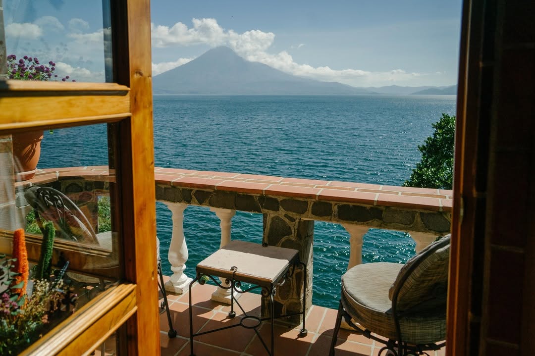 hotel la casa del mundo lago de atitlán guatemala