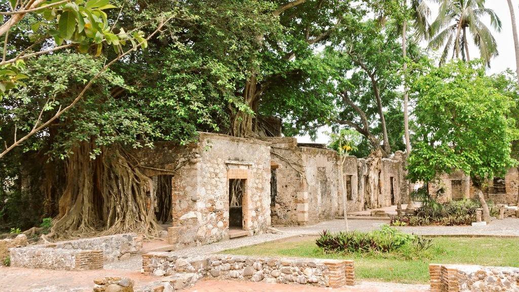 Edificaciones históricas en La Antigua