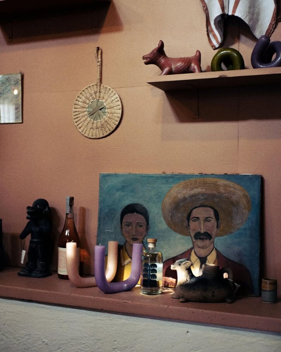 En La Mano encontrarás un showroom con artesanías mexicanas y ropa de segunda mano 