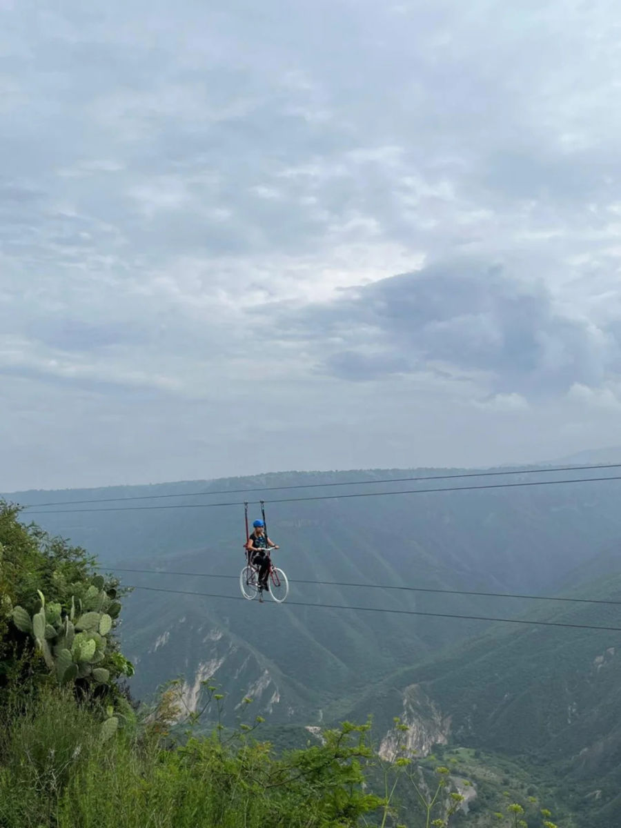 Bicicleta aérea, columpios extremos y tirolesas en este parque natural ubicado a menos de 3 horas de la CDMX 