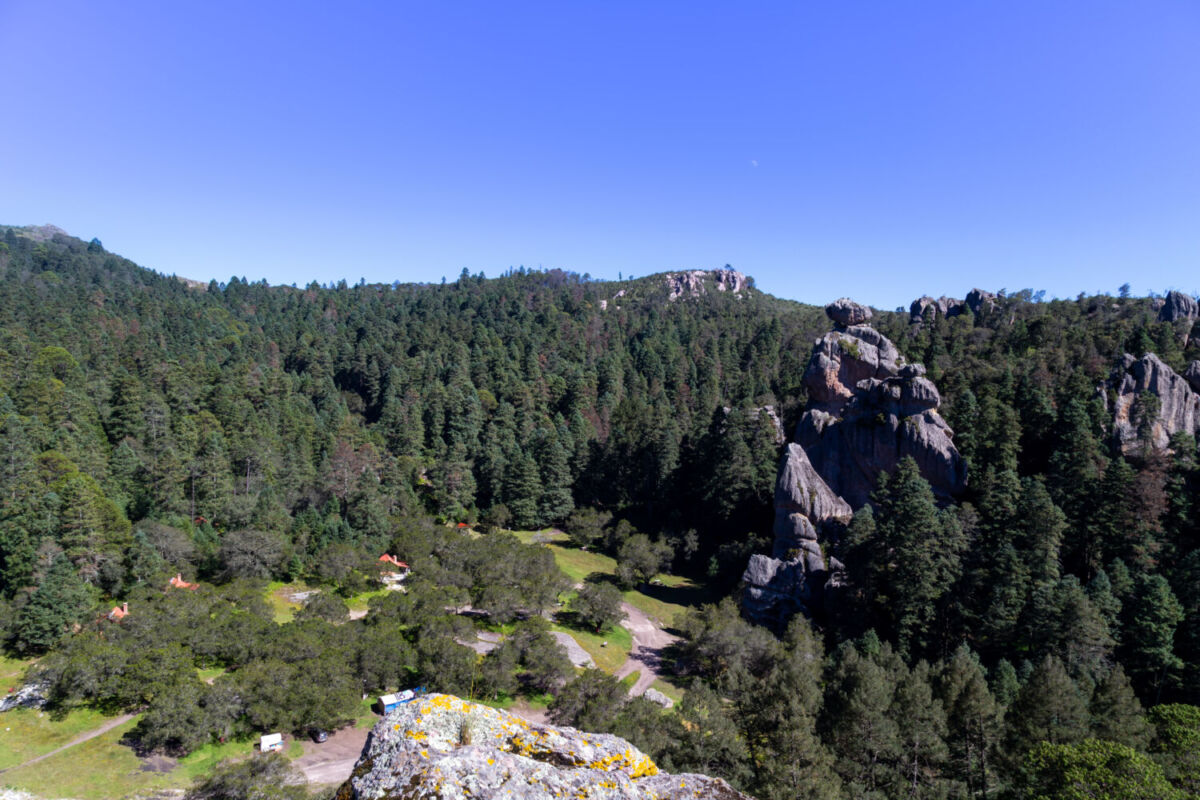 Dentro del Parque Nacional del Chico está el mirador Peña del Cuervo 