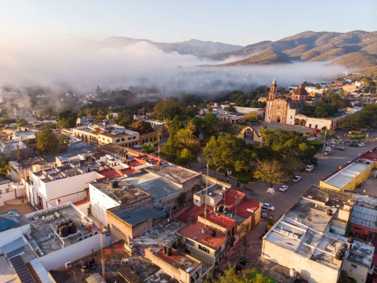 Los 5 Pueblos Mágicos de México que se esconden entre paisajes de neblina 