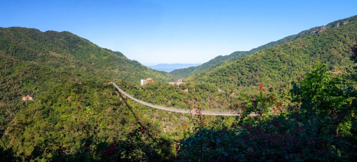Puente Colgante El Jorullo en Puerto Vallarta