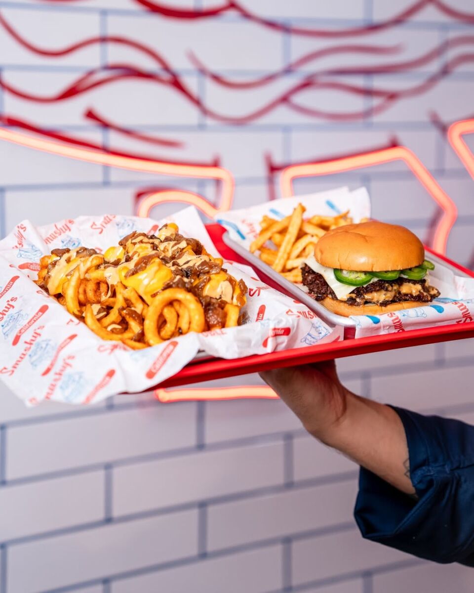 smash burgers comida americana en smashy's