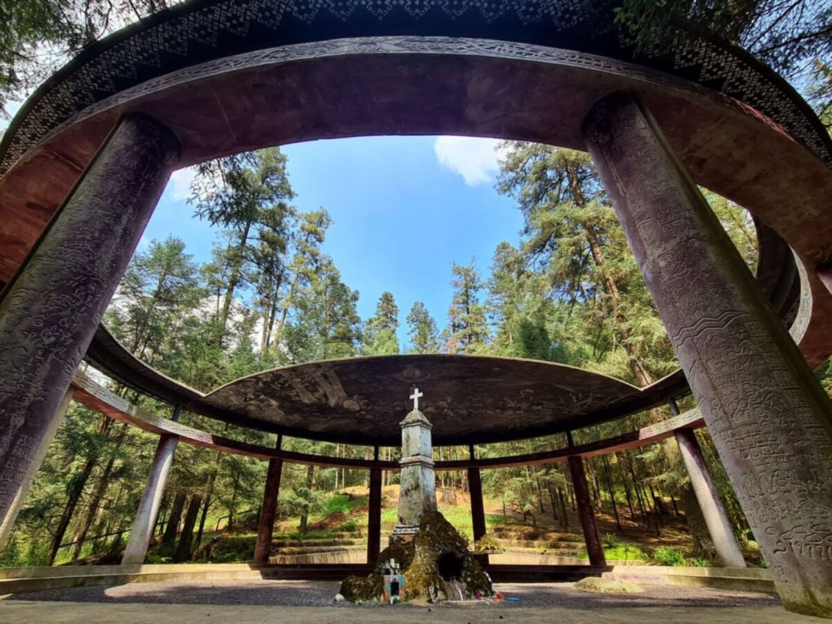 Santuario de Nacelagua en el Bosque de Lerma, Estado de México 