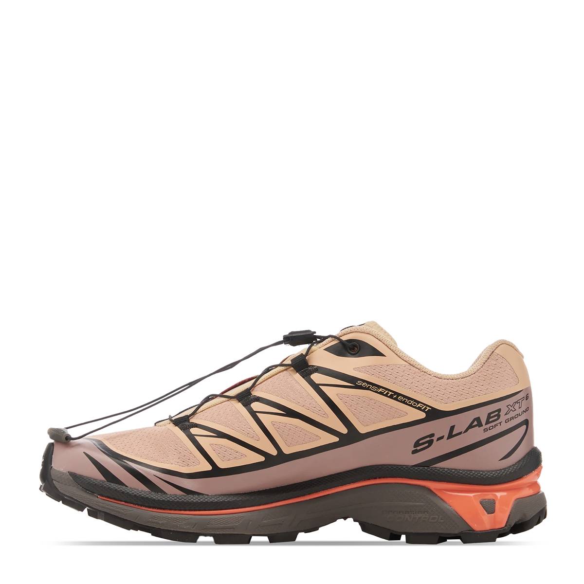 La marca de deportivos de Salomon tiene siluetas cómodas y atemporales 