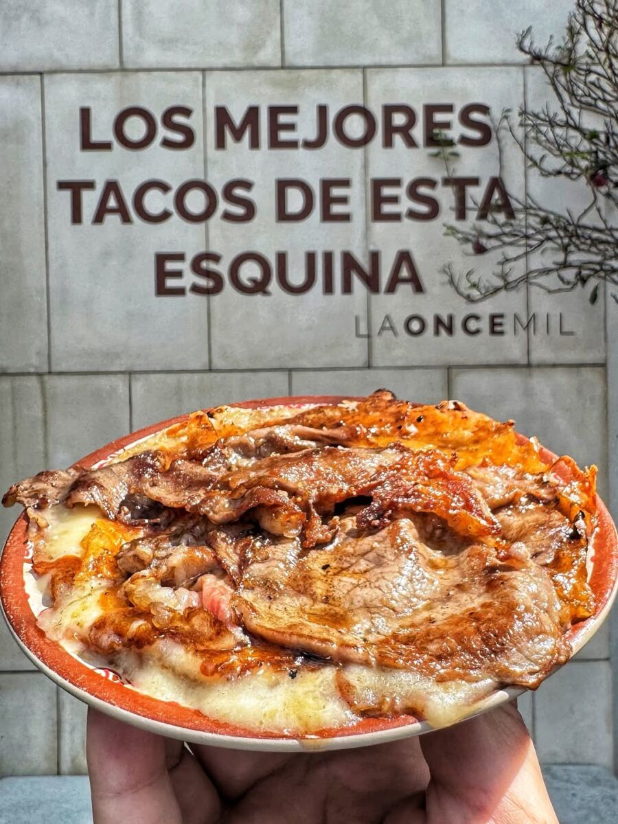 Tacos La Once Mil es un proyecto del chef César de la Parra 