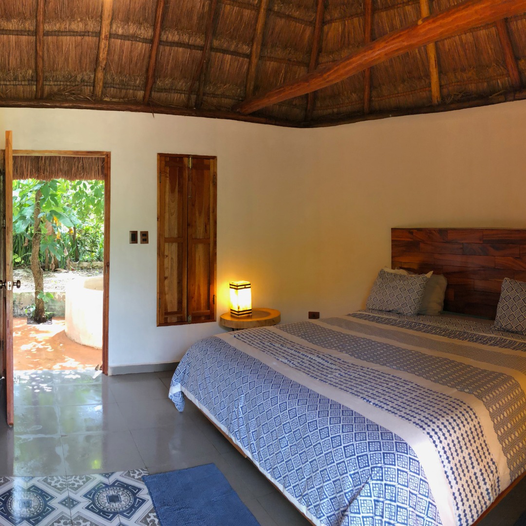 hotel dentro de un cenote en México 