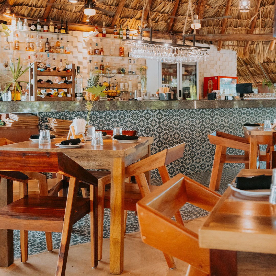 Cenote San Ignacio tiene dos restaurantes de cocina yucateca y cocina internacional 