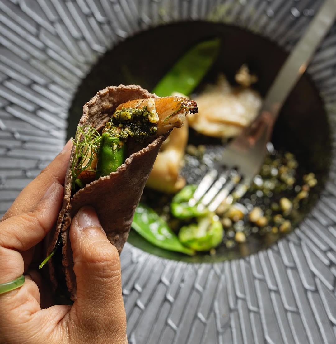 escamoles restaurante raíz