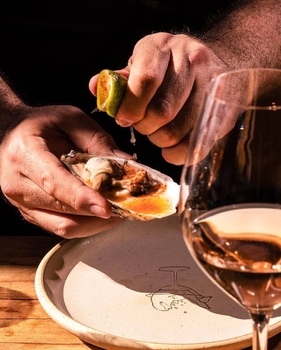 Beluga es un restaurante de pescados y mariscos y Masaryk 