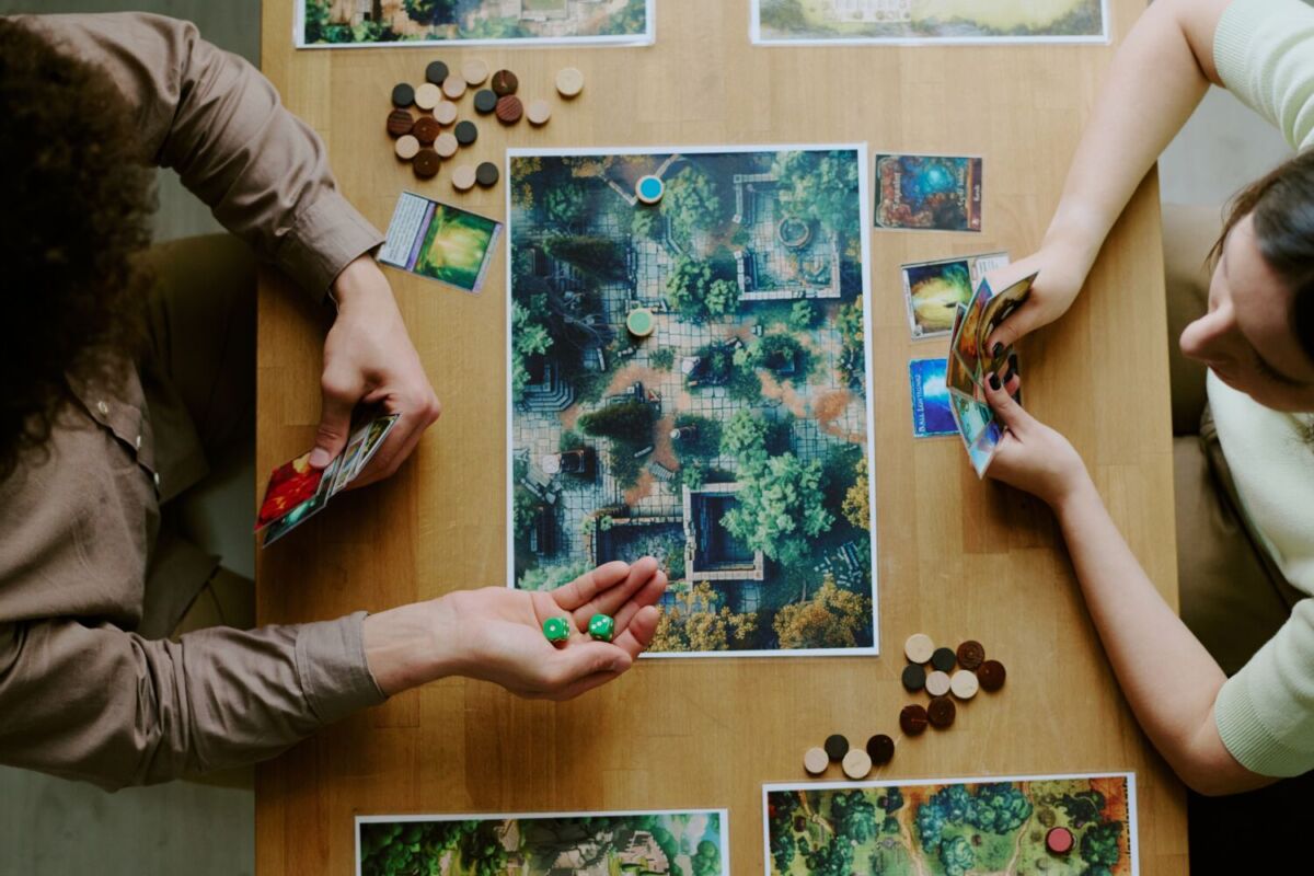 6 juegos de mesa que probablemente no conozcas para darle un giro a tus ‘game nights’ (hay para todas las edades)