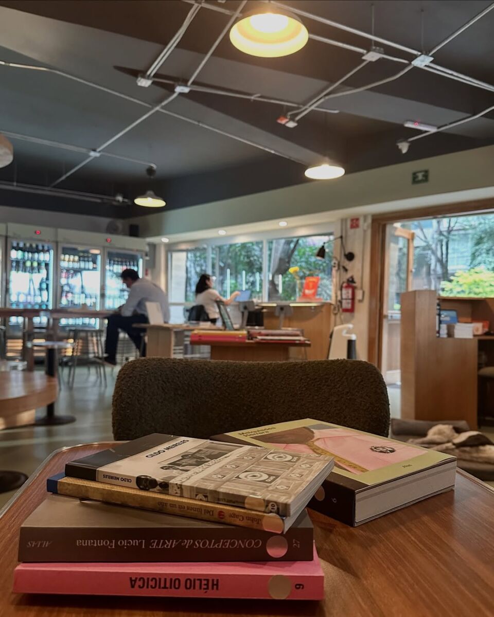 La Americana es una librería + bar en la Condesa