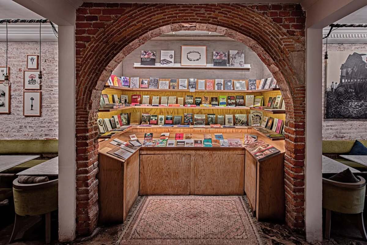 Helados, sándwiches, cocteles: lugares en la CDMX que nos recuerdan que los libros no solo se maridan con café