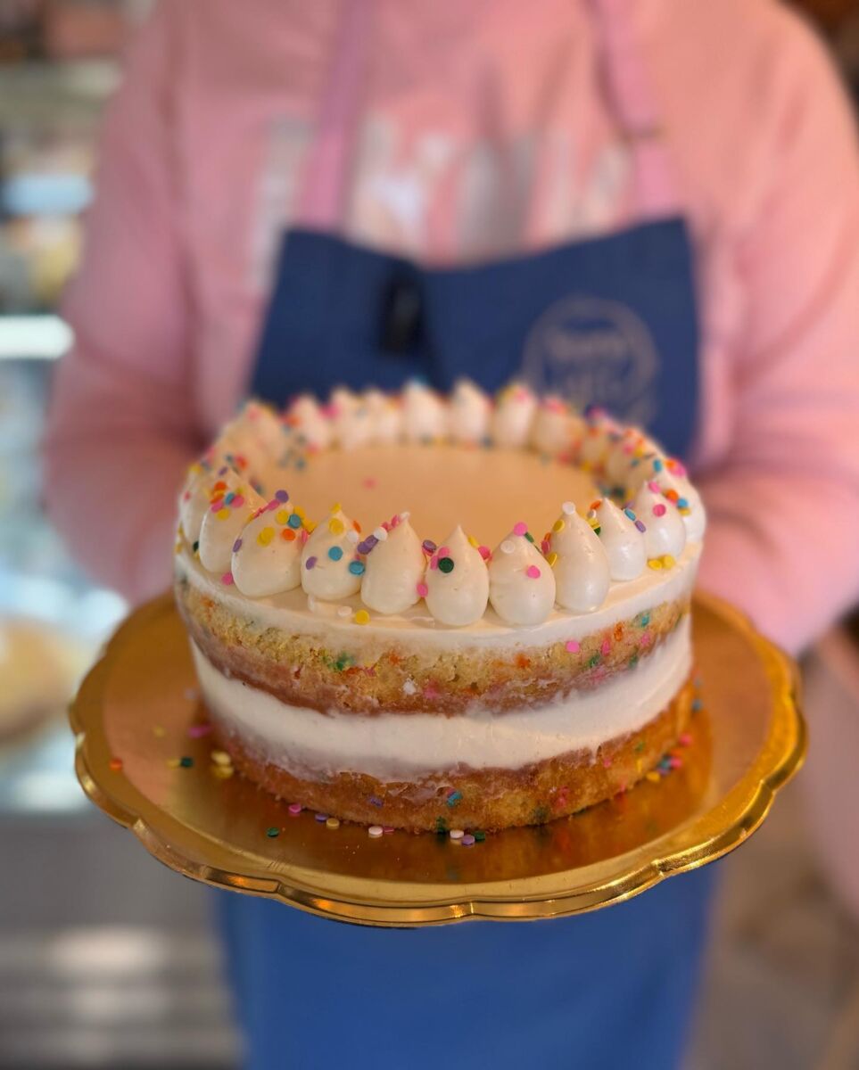 Pasteles de cumpleaños listos