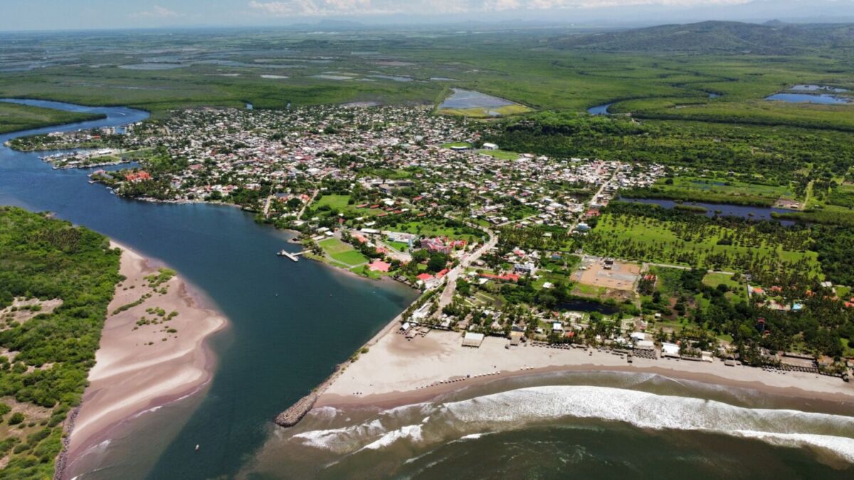 La playa El Borrego se ubica en Nayarit, a 45 minutos de Tepic 
