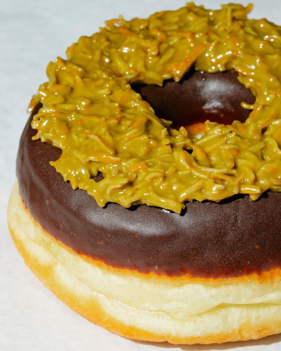 dona dubai randy's donuts